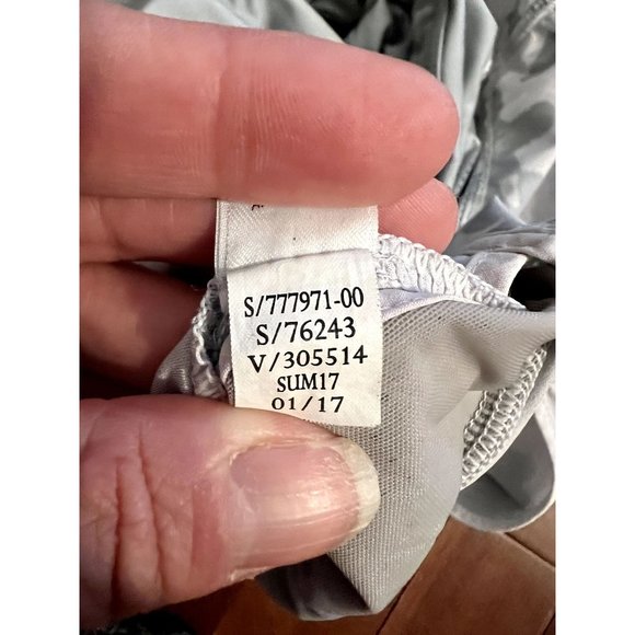 Athleta CAMO RACER RUN SHORT 3" Women's Size Small - Picture 5 of 10